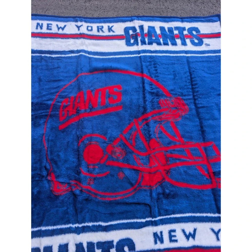 San Marcos New York Giants Stadium Lap Throw Blanket NFL Red Blue White 59